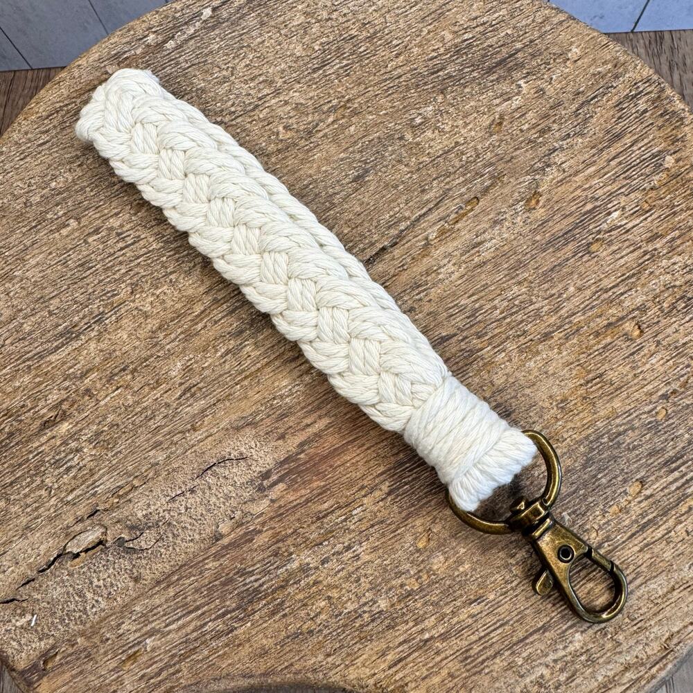 White Wristlet Purse Strap Macrame Bag Charm Keychain Accessory NEW